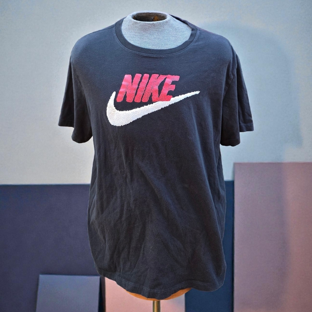 2X Nike Men's Black Tee with Red Logo
